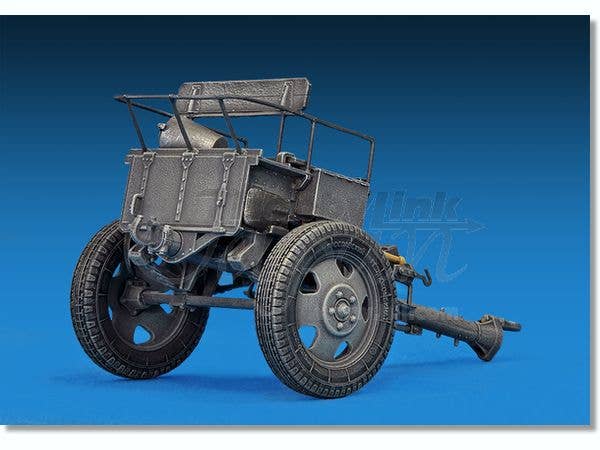 MiniArt 1/35 German Artillery Tractor T-70 (r) & Gun w/Crew | 4820041100745