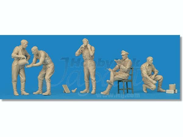 MiniArt German Soldiers at Rest (1/35) | 4820041101018