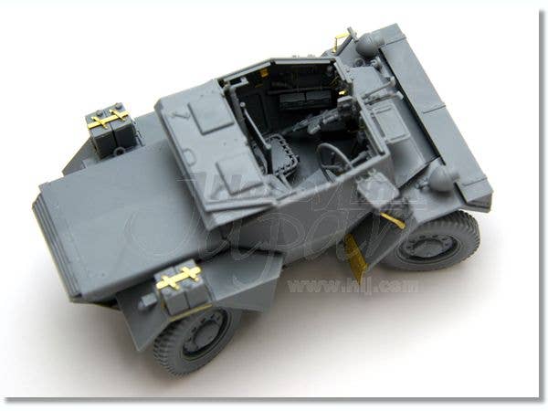 MiniArt 1/35 British Scout Car Dingo MK. 1b | 4820041101278