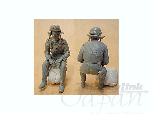MiniArt 1/35 Italian Tank Crew | 4820041102190