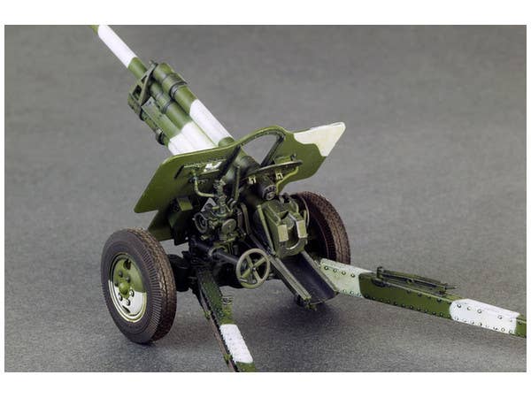 MiniArt 1/35 USV-BR 76-mm Gun Mod.1941 w/Limber & Crew | 4820041102886