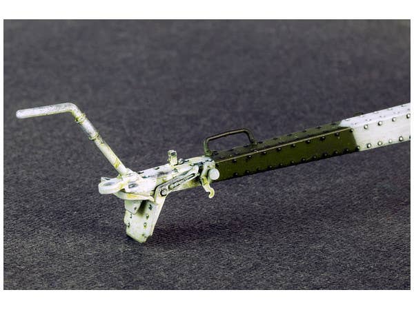 MiniArt 1/35 USV-BR 76-mm Gun Mod.1941 w/Limber & Crew | 4820041102886