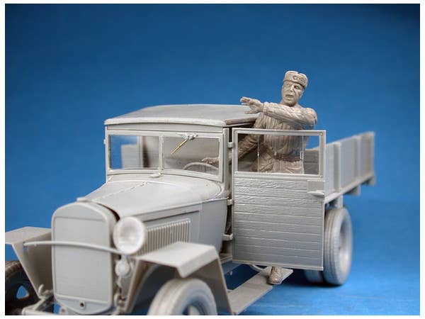 MiniArt 1/35 Red Army Drivers | 4820183310019