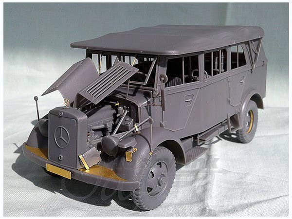 MiniArt L1500A (Kfz.70) German Personnel Car (1/35) | 4820041102657