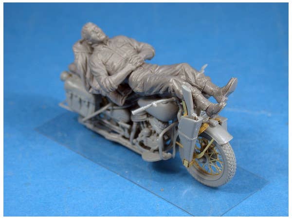 MiniArt Rest on Motorcycle (1/35) | 4820183310156