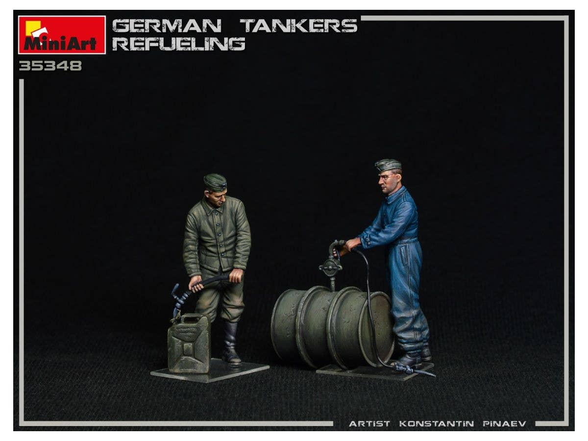 MiniArt 1/35 German Tankers Refueling | 4820183313614