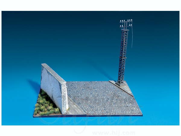 MiniArt Street section w/Wall (1/35) | 4820041102640