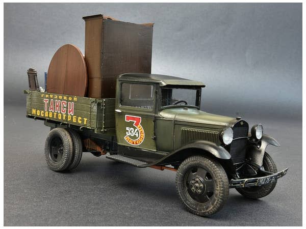 MiniArt 1/35 Soviet 1,5 ton Cargo Truck | 4820183311085