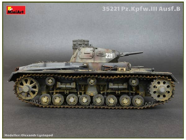MiniArt 1/35 Pz.Kpfw.3 Ausf.B w/Crew | 4820183311450