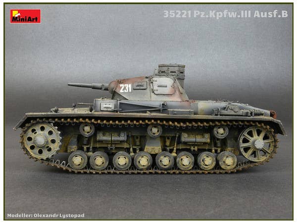 MiniArt 1/35 Pz.Kpfw.3 Ausf.B w/Crew | 4820183311450