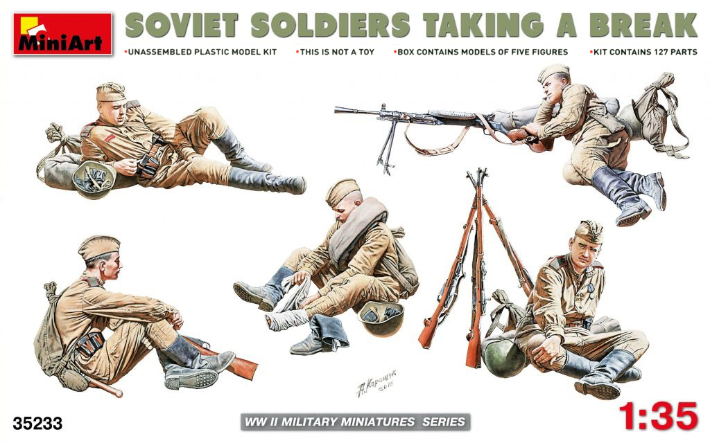 MiniArt Soviet Soldiers Taking a Break (1/35) | 4820183311030
