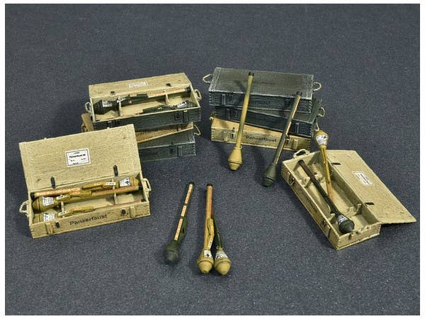 MiniArt 1/35 Panzerfaust 30/60 Set | 4820183311078