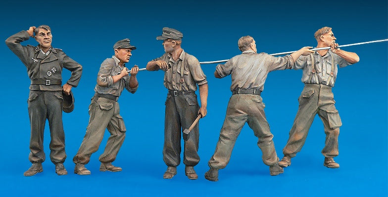MiniArt German Tank Crew at Work. Special Edition (1/35) | 4820183311917