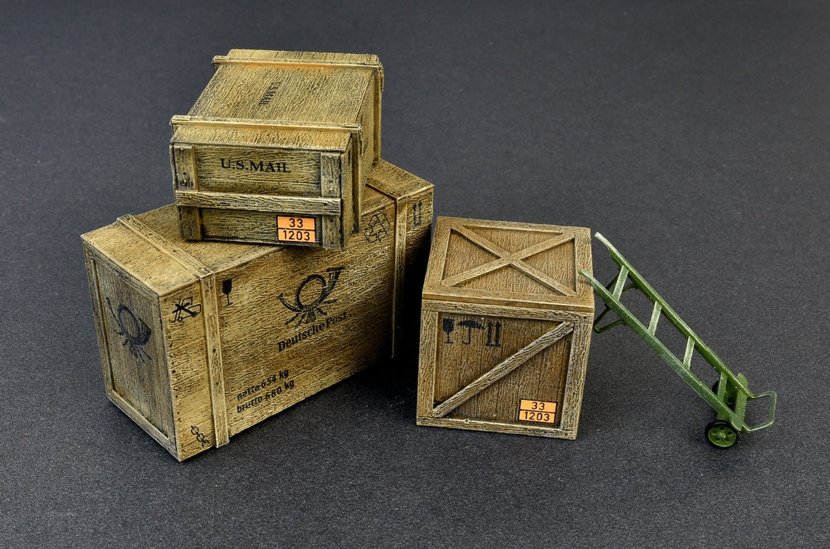 MiniArt 1/35 Wooden Boxes & Crates | 4820183311849