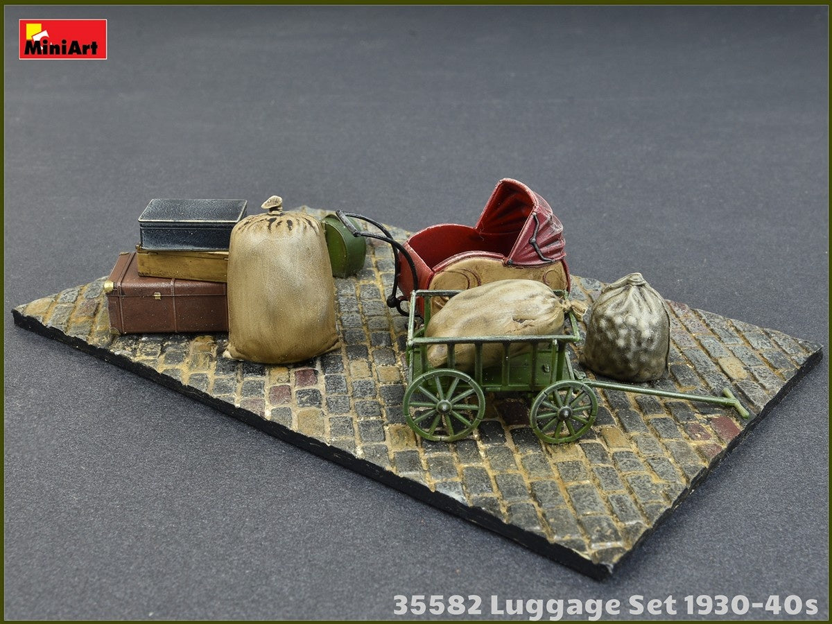 MiniArt Luggage Set 1930-40s (1/35) | 4820183311658