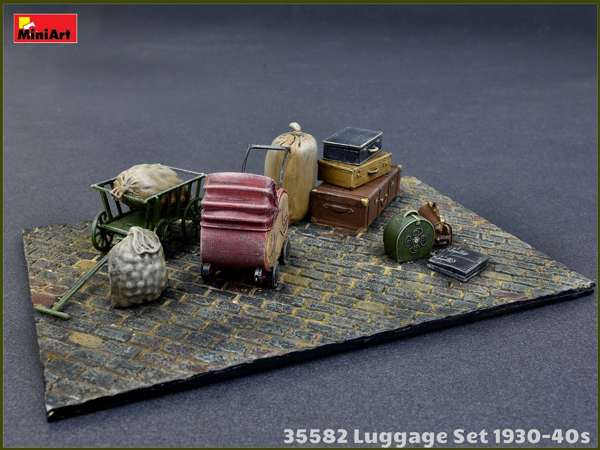MiniArt Luggage Set 1930-40s (1/35) | 4820183311658