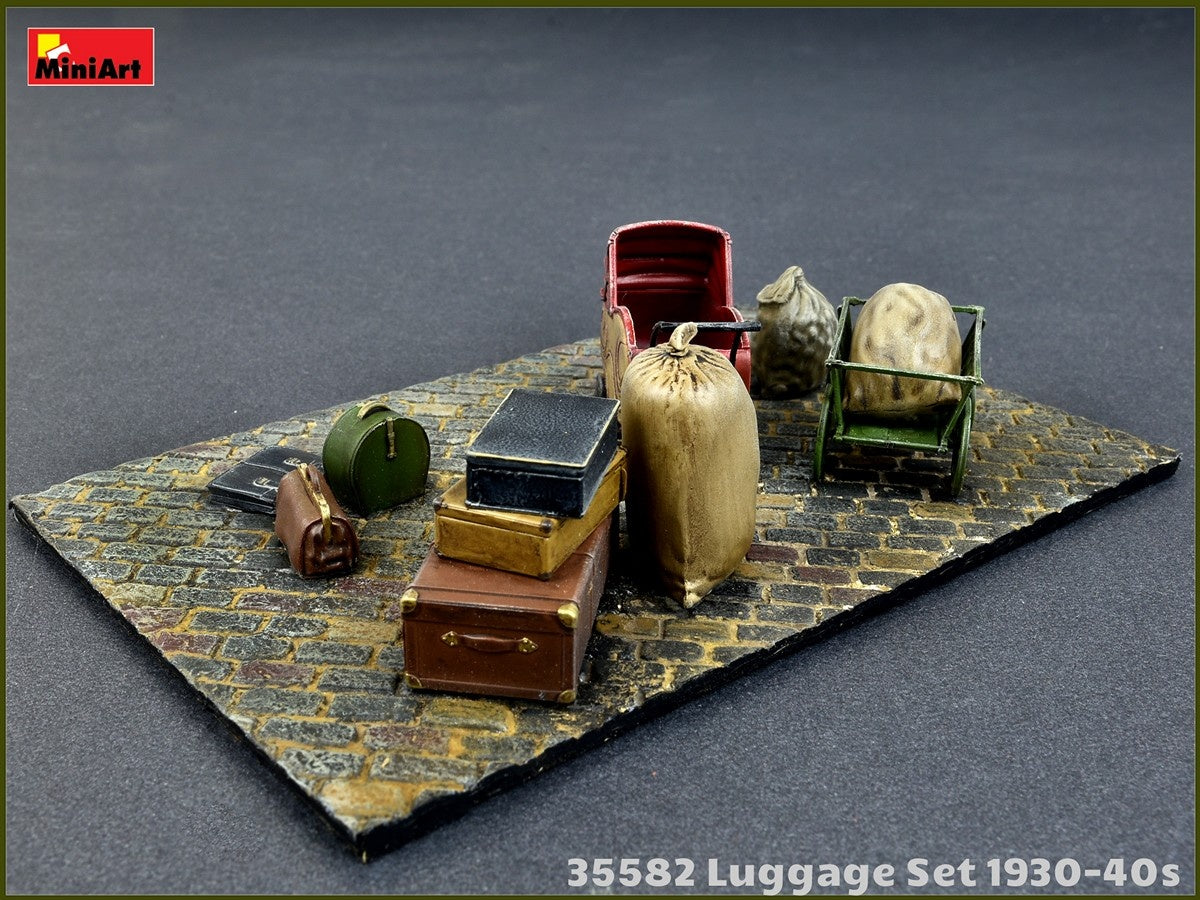 MiniArt Luggage Set 1930-40s (1/35) | 4820183311658
