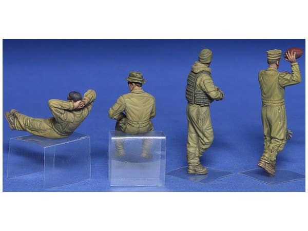 MiniArt USMC Tank Crew at Rest (1/35) | 4820183311559