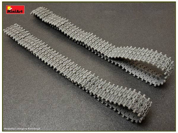 MiniArt 1/35 T-55/T-62/T-72 RMSh Workable Track Links Set.Late Type | 4820183311757