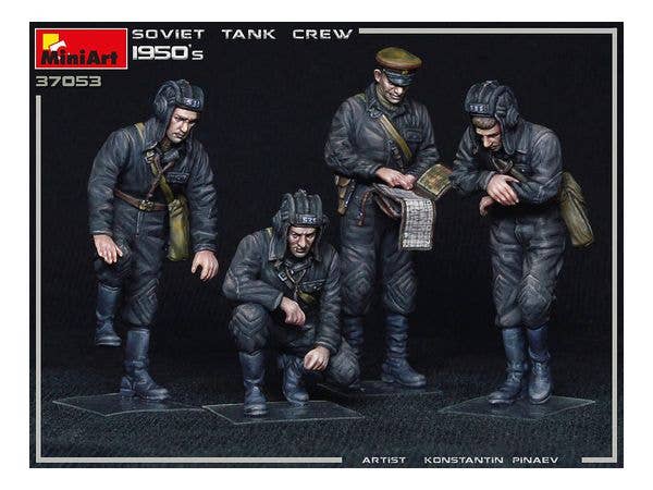 MiniArt 1/35 Soviet Tank Crew 1950s | 4820183312501