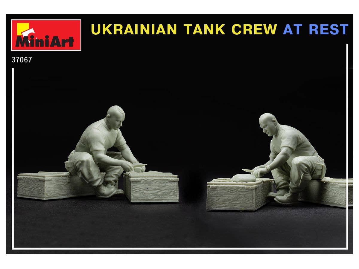 MiniArt Ukrainian Tank Crew At Rest 1/35 Scale | 4820183313300