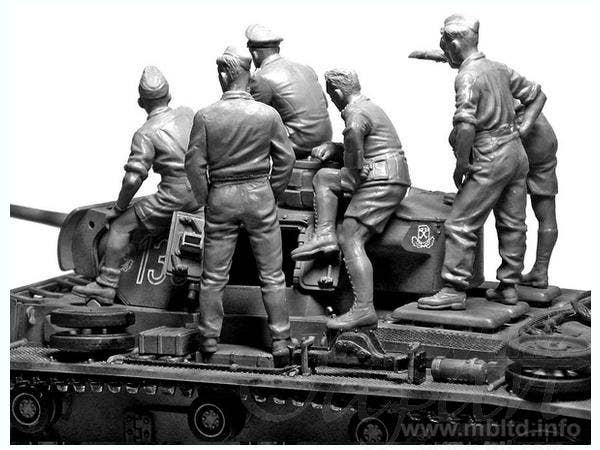 MASTER BOX 1/35 Rommel and German Tank Crew, DAK, WW II era | 4820113080425