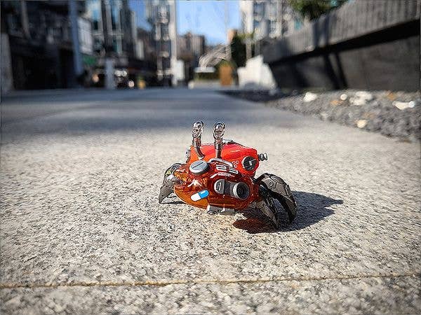 Orange Cat Industry Aquaculture Tank Series 008 Fiddler Crab (Silver Red) Model Kit | 6973848780288