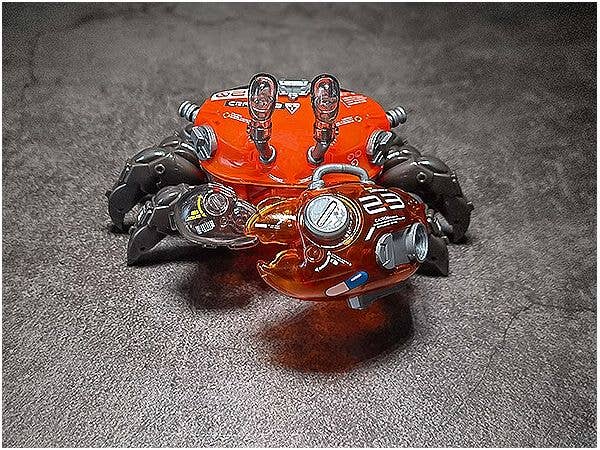 Orange Cat Industry Aquaculture Tank Series 008 Fiddler Crab (Silver Red) Model Kit | 6973848780288