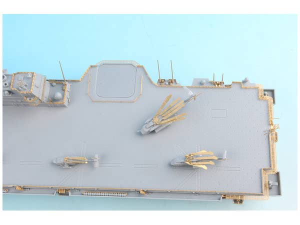 Pit Road 1/700 Detail Up Parts Set For JMSDF DDH-183 Izumo | 4986470058535