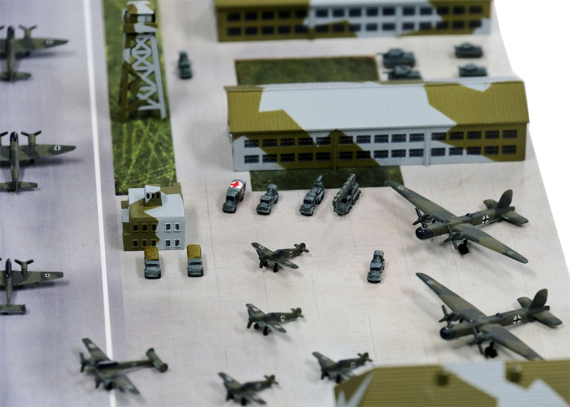 Pit Road 1/700 WWII German Air Force Base Construction Model