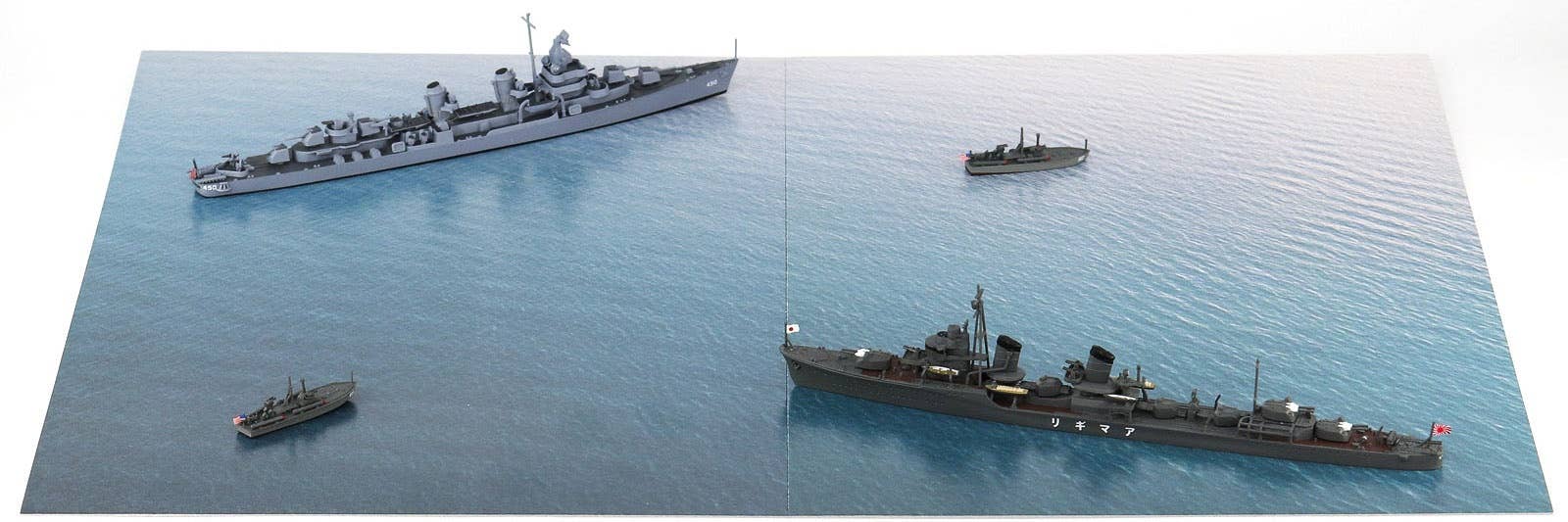 Pit Road 1/700 Battle of the South Pacific IJN Destroyer AMAGIRI vs. US Navy PT Boat | 4986470067759