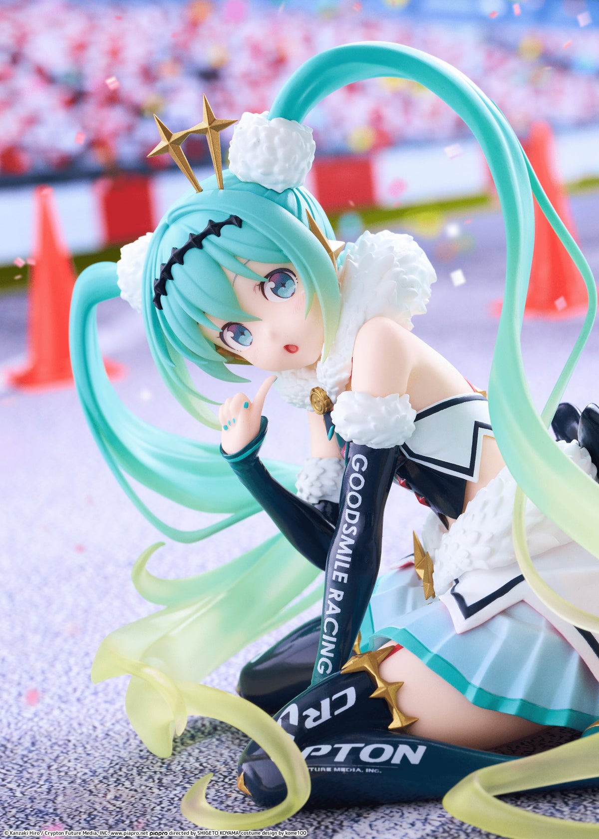 Racing Miku Figure - 2018Ver. Round 8