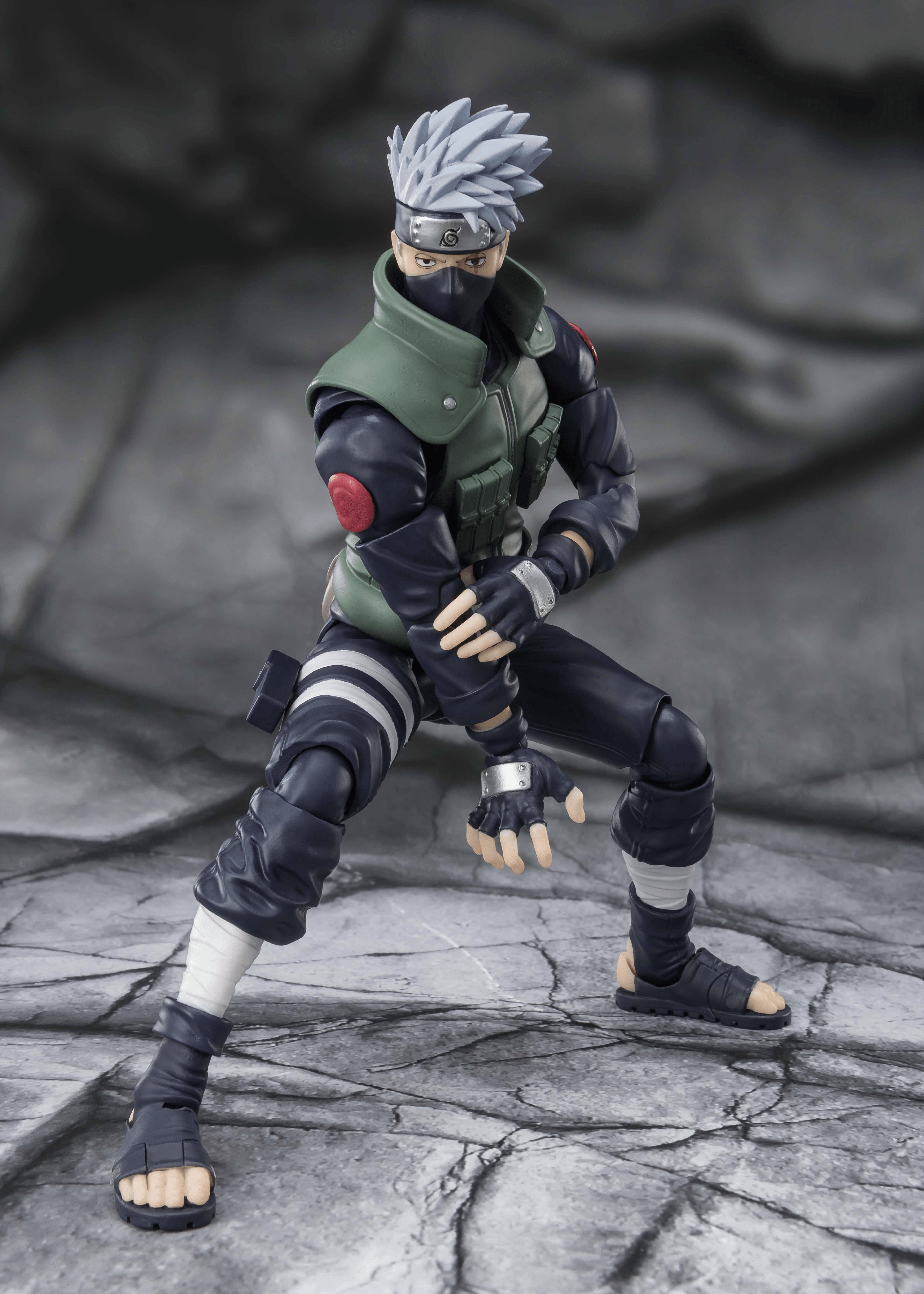 KAKASHI HATAKE -The famed Sharingan Hero-