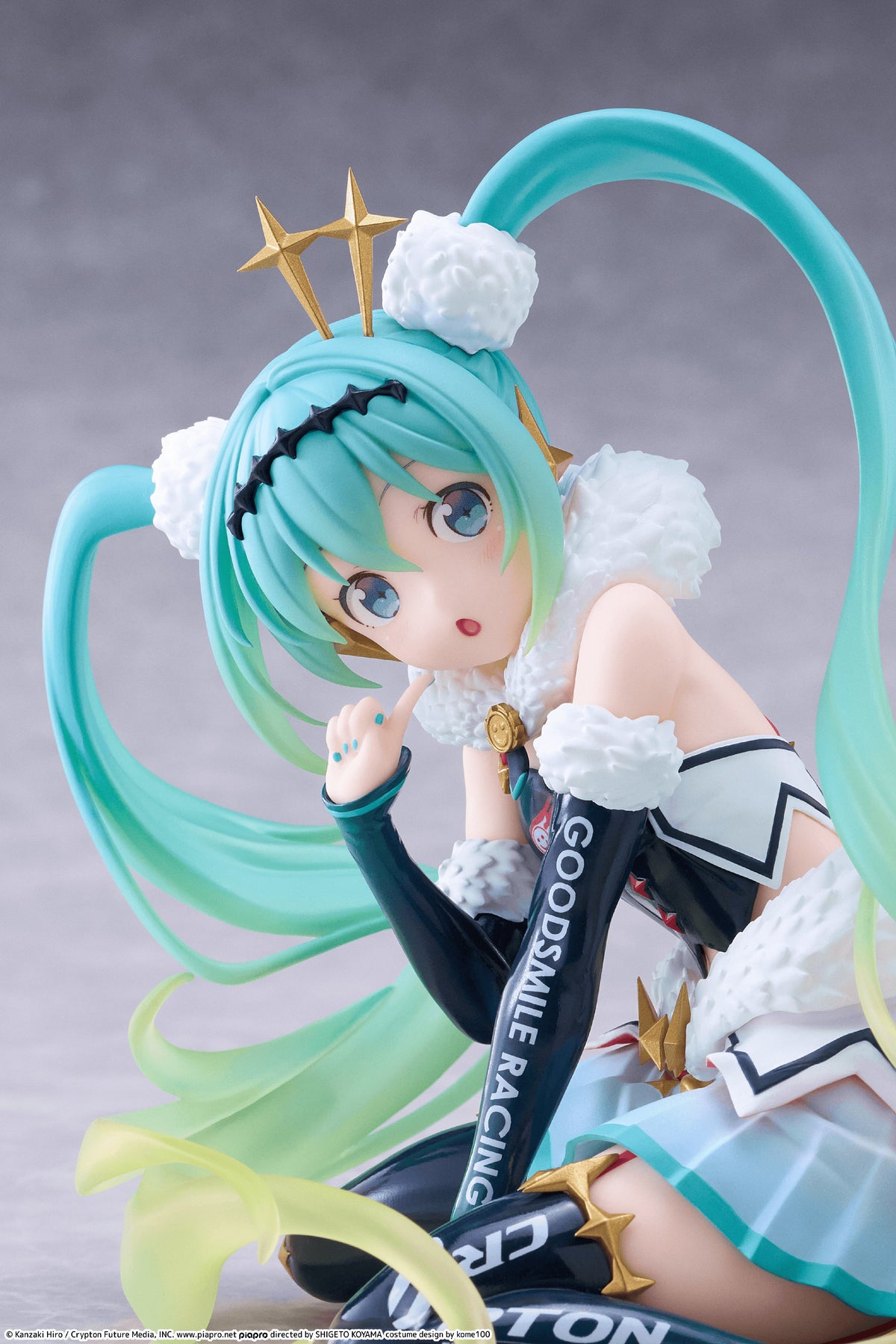 Racing Miku Figure - 2018Ver. Round 8