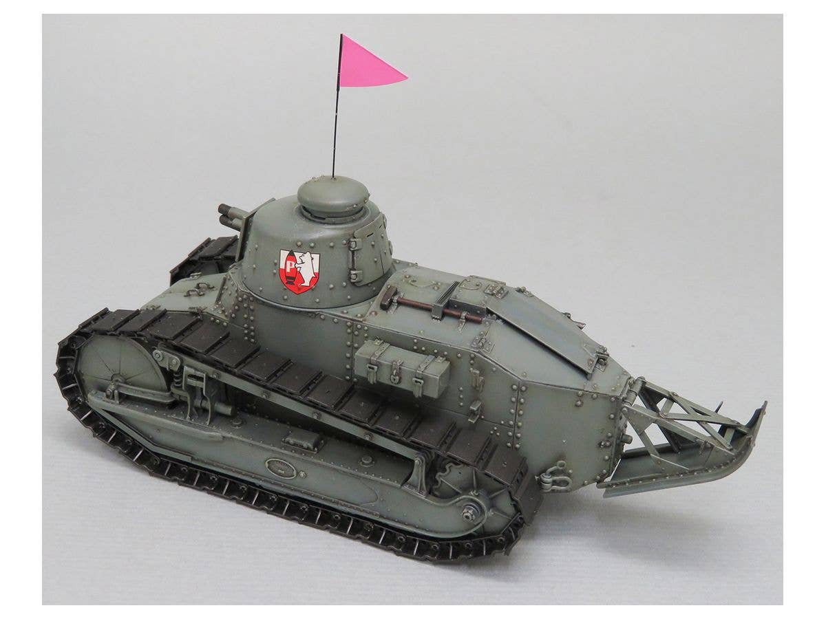 Platz x Meng 1/35 GIRLS und PANZER das FINALE Renault FT Bonple High School Tank (Figures not included) | 4545782063530