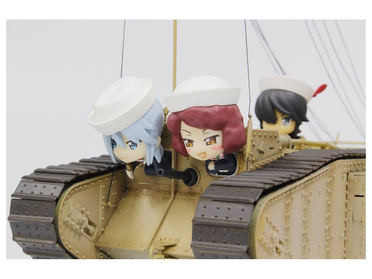 Platz 1/35 GIRLS und PANZER Mk.IV Team SAMESAN Tank with Mini Prepainted Figure Set | 4545782071764