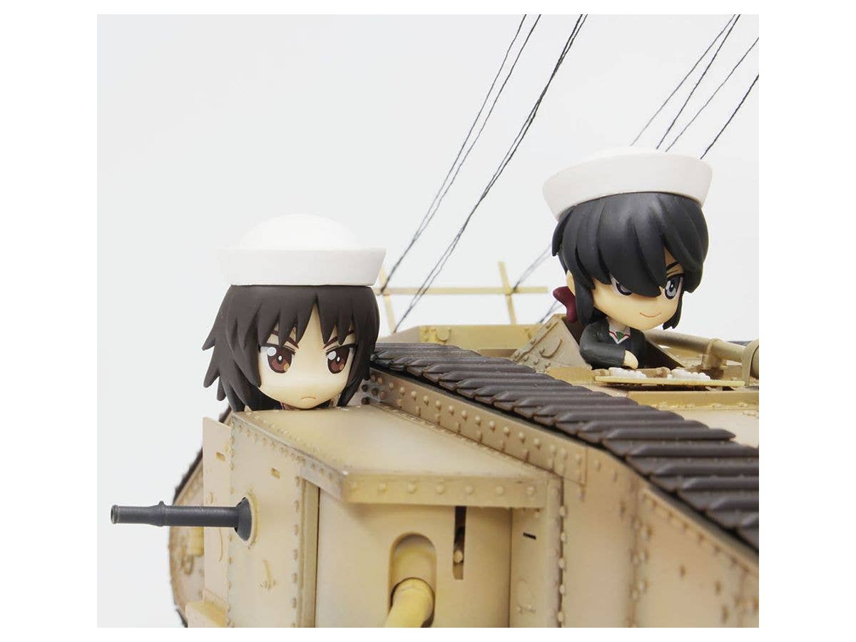 Platz 1/35 GIRLS und PANZER Mk.IV Team SAMESAN Tank with Mini Prepainted Figure Set | 4545782071764