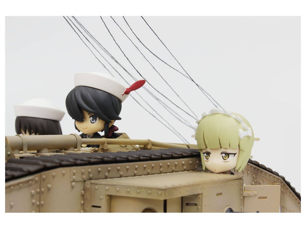 Platz 1/35 GIRLS und PANZER Mk.IV Team SAMESAN Tank with Mini Prepainted Figure Set | 4545782071764