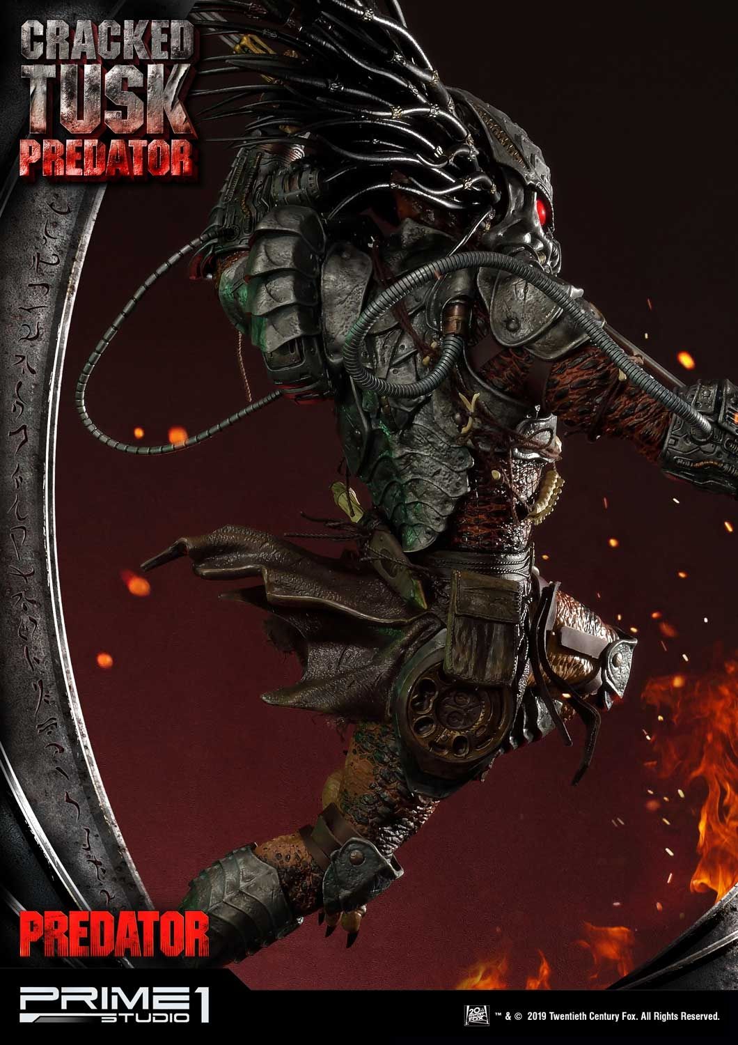 Premium Masterline Predator (Comics) Cracked Tusk Predator