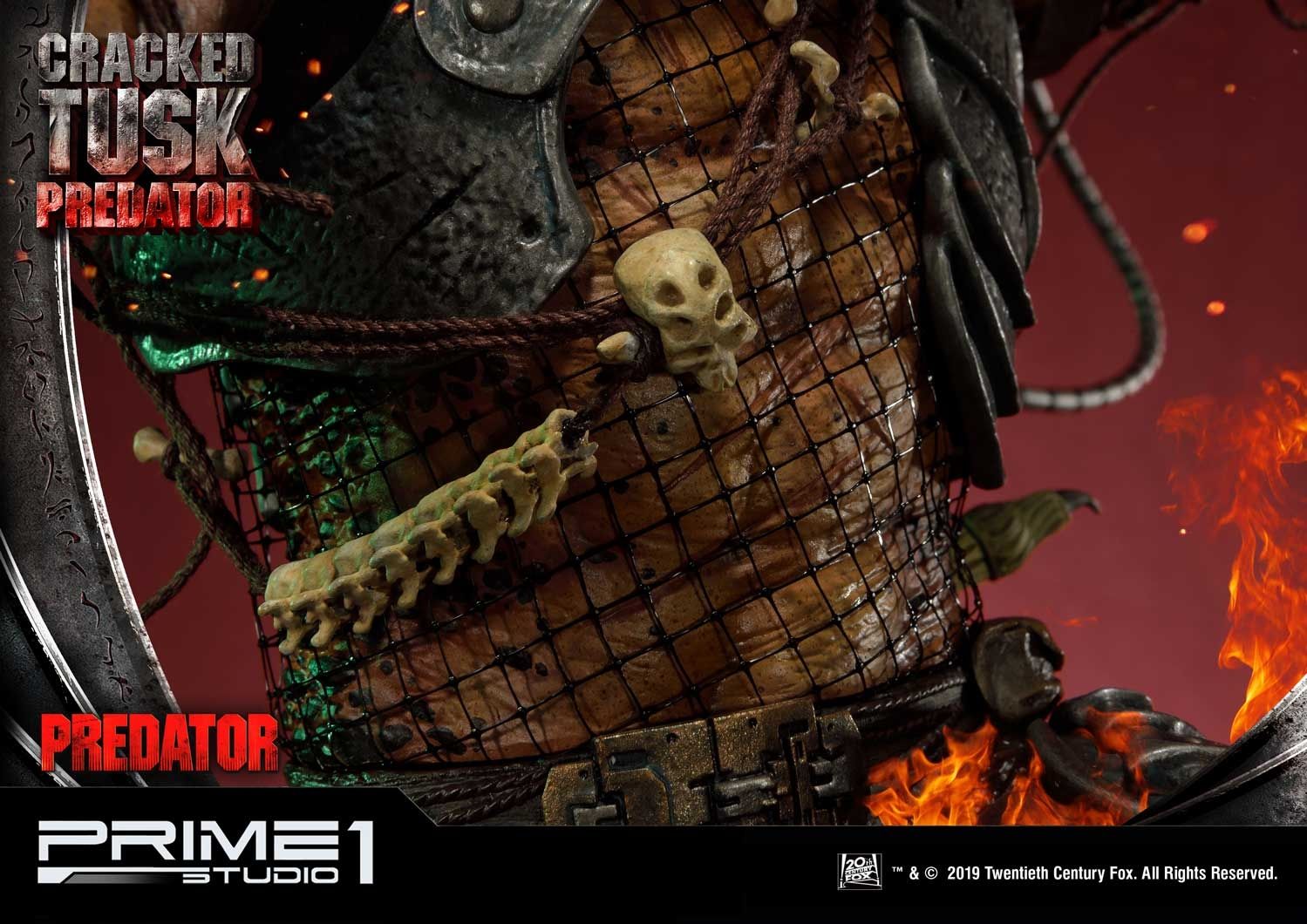 Premium Masterline Predator (Comics) Cracked Tusk Predator