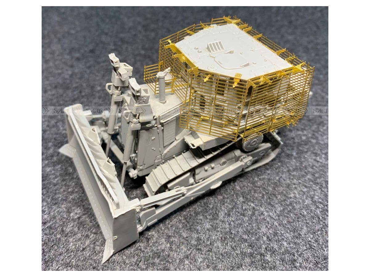Sabre 1/72 D9R Armoured Bulldozer with Slat Armour | 6971889310204