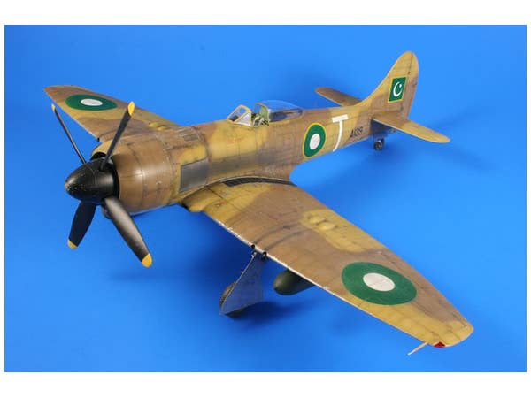 Special Hobby 1/32 Hawker Tempest Mk.II Hi-Tech | 8594071085810