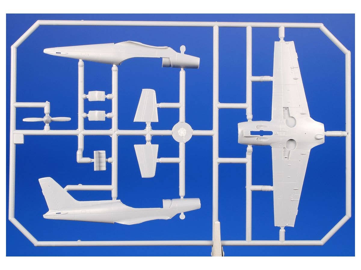 Special Hobby 1/72 SIAI-Marchetti SF-260 Duo Pack & Book 1/72 | 8594071088248