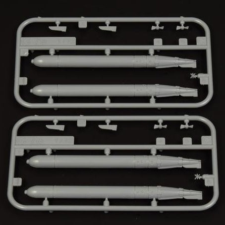 Special Navy 1/72 Biber 'German Midget Submarine'