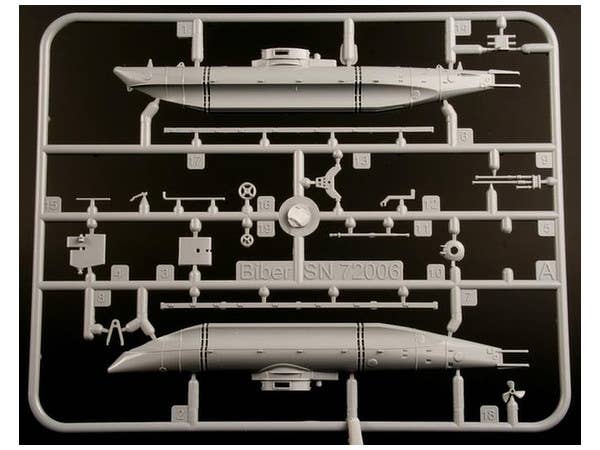 Special Navy 1/72 Biber 'German Midget Submarine' | 8594071086176