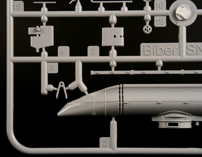 Special Navy 1/72 Biber 'German Midget Submarine'