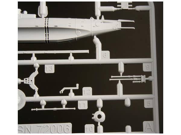 Special Navy 1/72 Biber 'German Midget Submarine' | 8594071086176