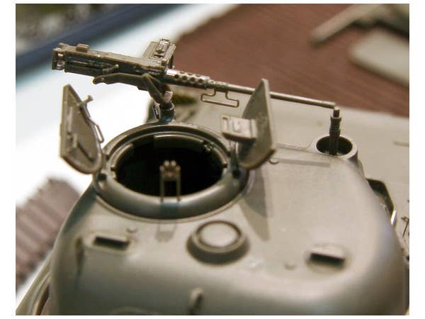 Asuka 1/35 U.S. Medium Tank M4A1 Sherman (Mid Production) | 4571229090609