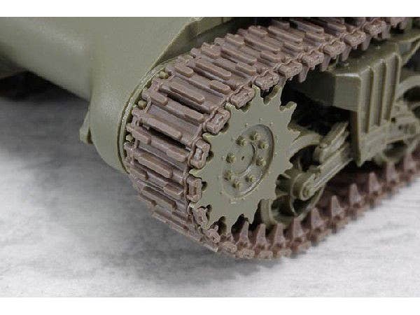 Asuka 1/35 British Army Sherman 3 Mid Production (with Cast Driver's Hood) | 4571229090647