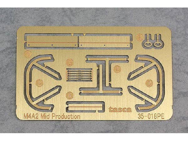 Asuka 1/35 British Army Sherman 3 Mid Production (with Cast Driver's Hood) | 4571229090647